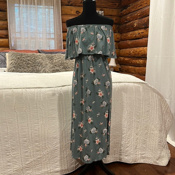 O'Neill Dresses & Skirts - O’Neill Off the Shoulder Kole Floral Green Dress, Medium